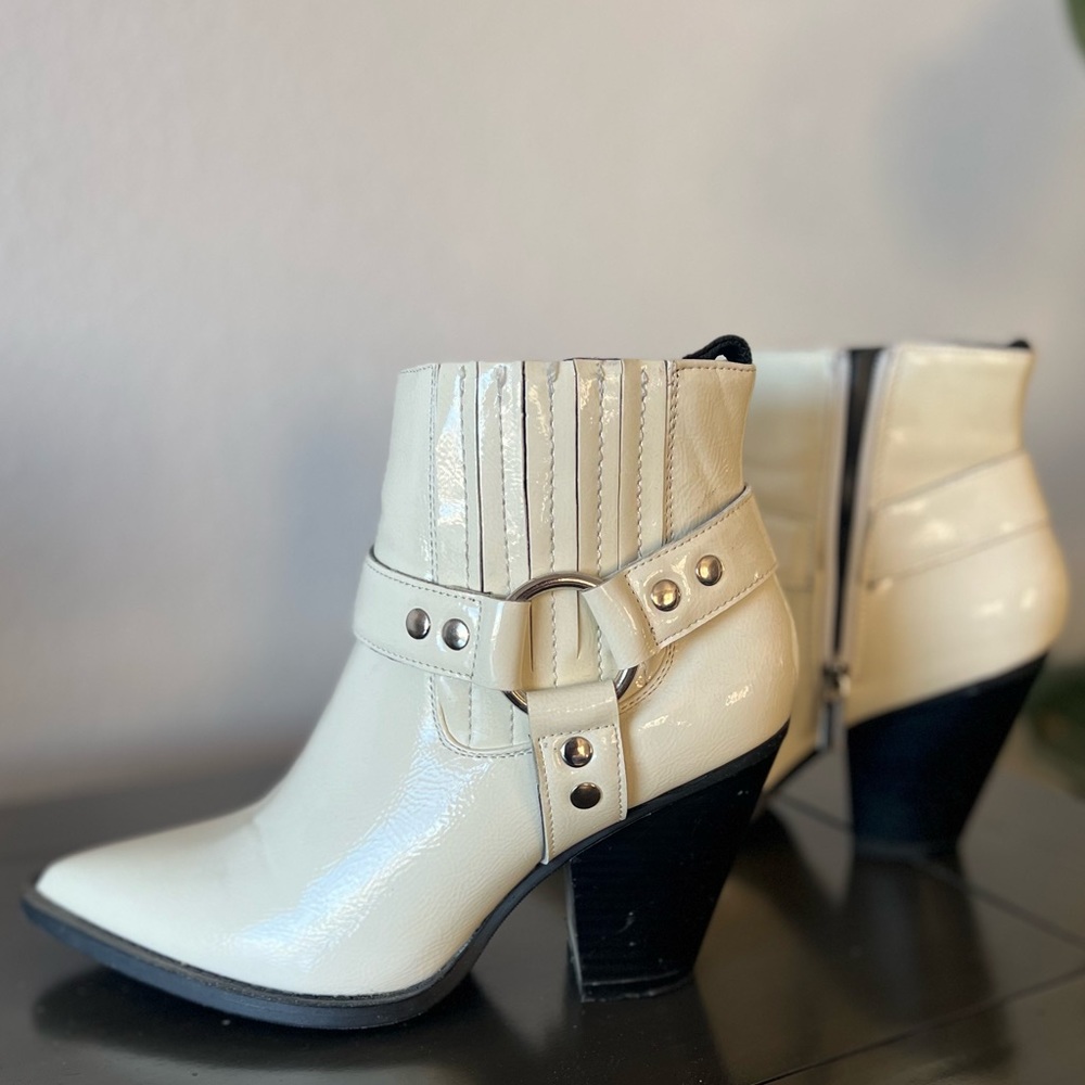 White patent leather booties - Picture 2 of 7